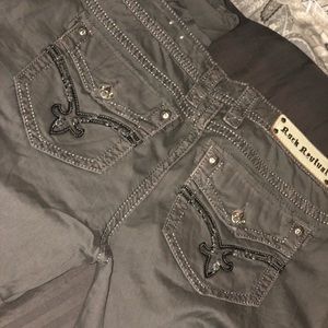 Rock Revial gray cargo crop